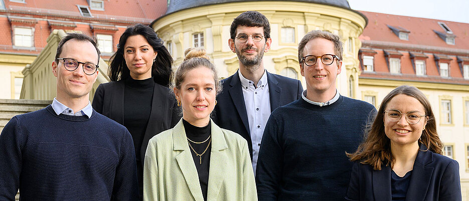 Das CoVacSer-Studienteam am UKW (v.l.): Alexander Gabel, Julia Reusch, Juliane Mees, Manuel Krone, Nils Petri und Isabell Wagenhäuser 