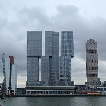 Eindrücke aus Rotterdam, von der außergewöhnlichen Architektur bis zum "Kings Day", dem Geburtstag des Königs, der mit einem öffentlichen Feiertag begangen wurde
