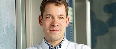 Der Krebsforscher Professor Armin Wiegering ist Träger des Johann-Georg-Zimmermann-Forschungspreises 2020/2021.
