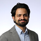 Porträt von Dr. Muhammad Haroon Shaikh.