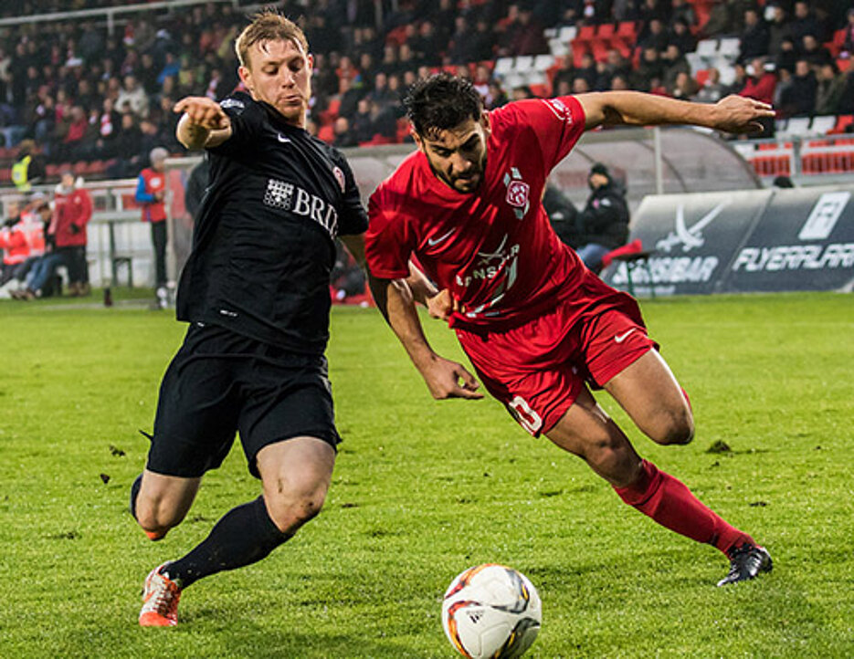 Bei der Veranstaltung „Sport Trauma Würzburg 2017“ geht es auch um die Frage, wie Verletzungen beim Fußball vermieden oder bestmöglich behandelt werden können. (Foto: Silvia Gralla)